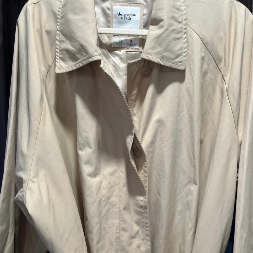 Abercrombie & Fitch Cream Button-Down Shirt Jacket